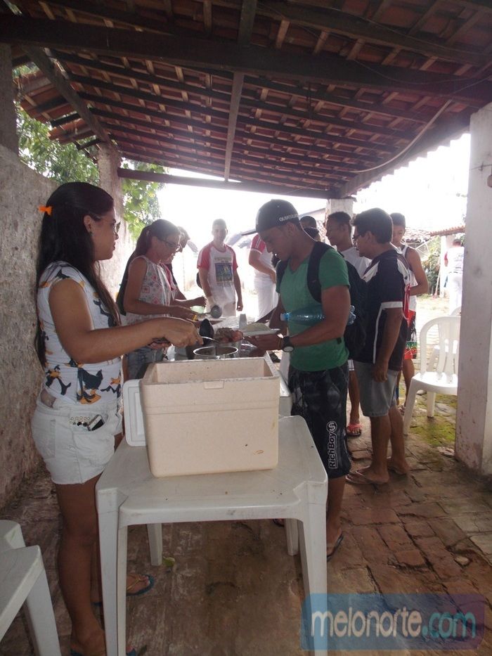 Secretário Administrativo Tim Medeiros oferece almoço aos Capoeiristas Escravos Brancos  - Imagem 9