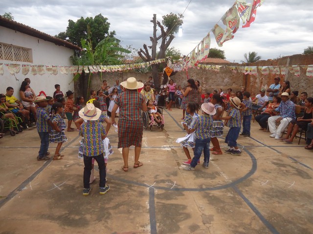 Escola Apaeana Tia Nely realizou 1ª Quermesse - Imagem 30