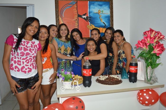 Amigas de trabalho fazem surpresa para a Coordenadora da Semtas, Dasdores Silva pela passagem do seu aniversário - Imagem 19