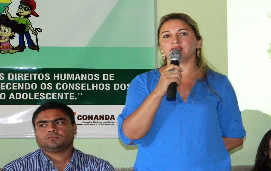 Poder Público e comunidade discutem Plano Decenal em Pedro II