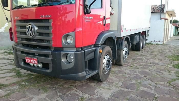 Caminhão com restrição de roubo é apreendido pela PRF na BR-343 - Imagem 1