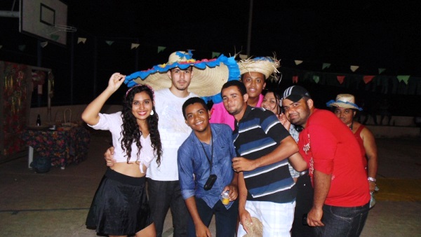 Comunidade Malhada do Juazeiro realizou apresentação de quadrilhas - Imagem 10