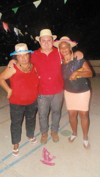 Comunidade Malhada do Juazeiro realizou apresentação de quadrilhas - Imagem 35