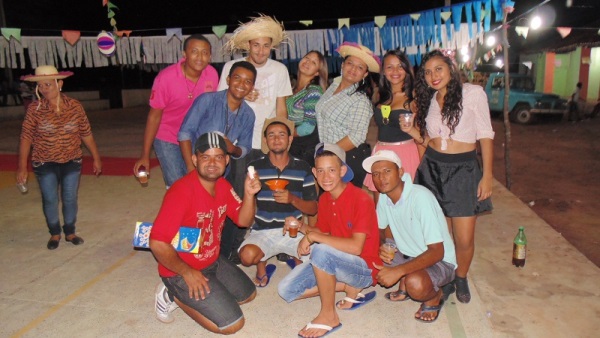 Comunidade Malhada do Juazeiro realizou apresentação de quadrilhas - Imagem 14