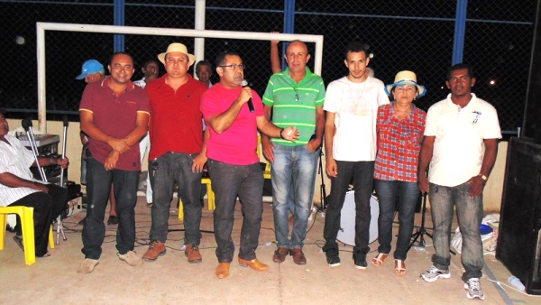 Comunidade Malhada do Juazeiro realizou apresentação de quadrilhas - Imagem 39