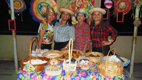 Comunidade Malhada do Juazeiro realizou apresentação de quadrilhas - Imagem 2