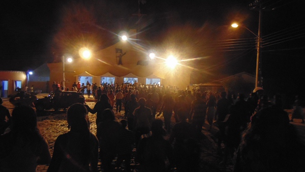 Milhares de romeiros participam da missa solene de encerramento dos festejos de Santo Inácio de Loyola  - Imagem 18