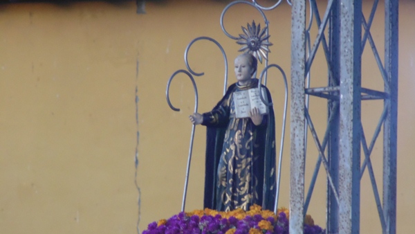 Milhares de romeiros participam da missa solene de encerramento dos festejos de Santo Inácio de Loyola  - Imagem 13