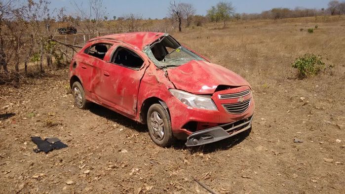 Mãe e filha morrem após grave acidente na região de Campo Maior - Imagem 4