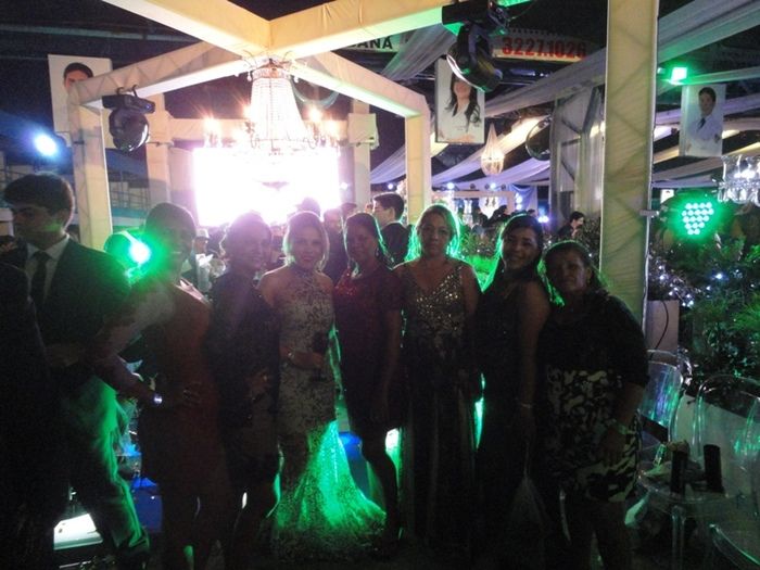 Formandos em medicina fazem festa  - Imagem 5