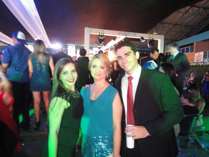 Formandos em medicina fazem festa  - Imagem 11