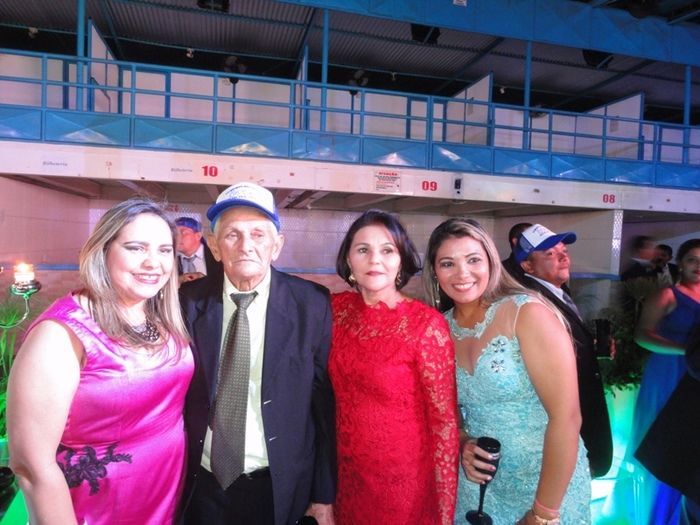 Formandos em medicina fazem festa  - Imagem 20