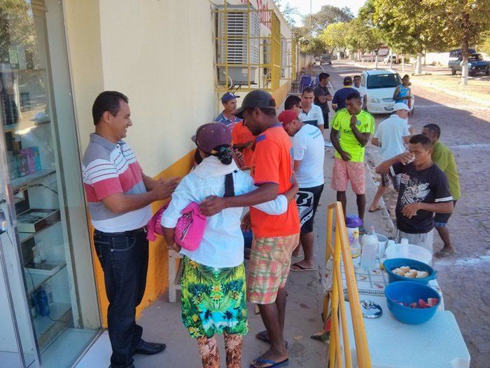Começou o festejo do Padroeiro da cidade. Um café da manhã ao som da sanfona marca o início da festa - Imagem 5