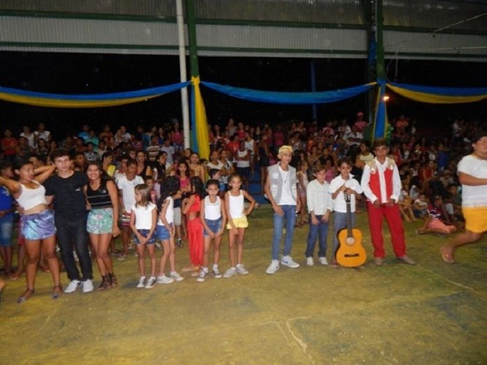 Prefeito Tintin distribui prêmios no dia do estudante - Imagem 5