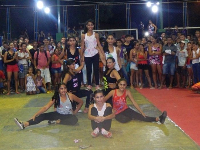 Prefeito Tintin distribui prêmios no dia do estudante - Imagem 3