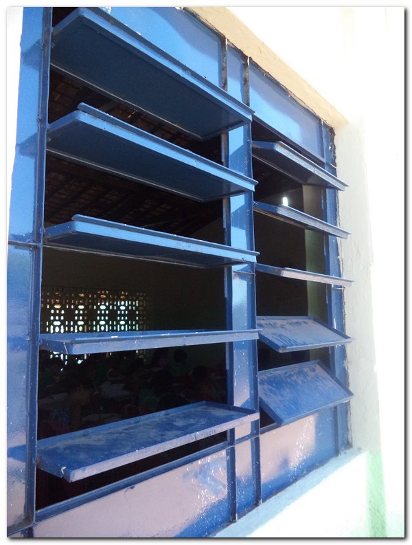 Dr. Moura reforma a Escola Arlindo Cipriano Leal - Imagem 5