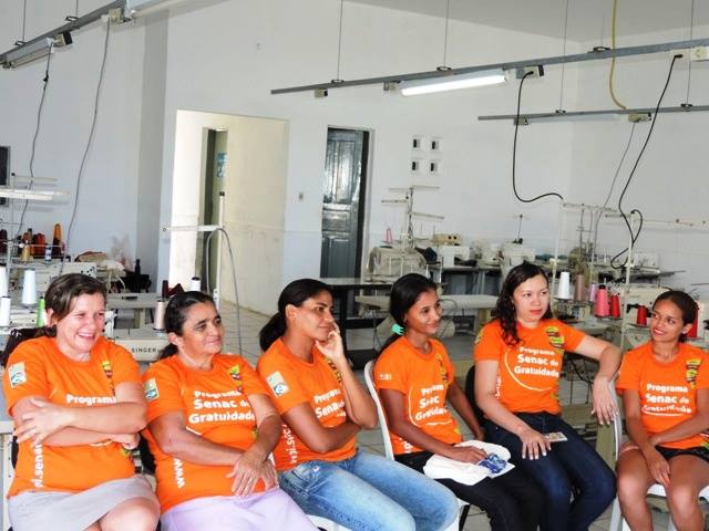 Primeira-dama Edneida Fortes participa de encerramento de curso de Corte e Costura - Imagem 16