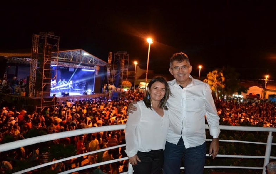 Programação de aniversário encerra com belos shows musicais