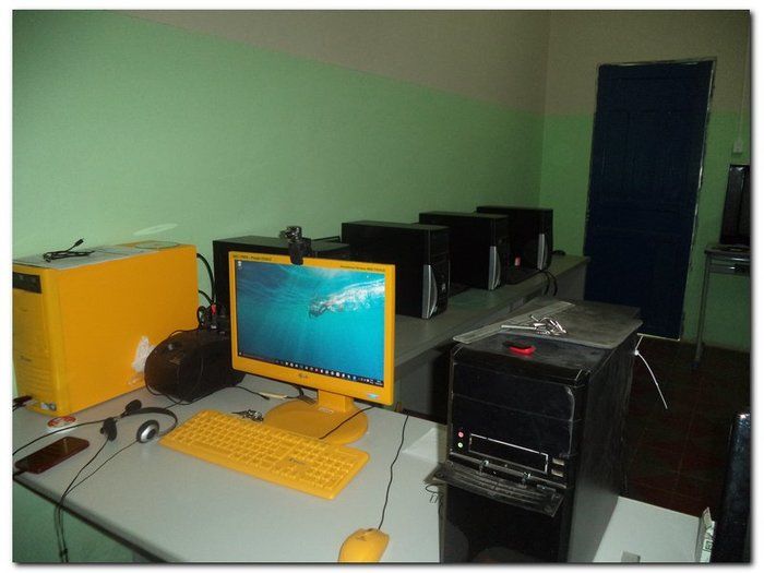 Dr. Moura reforma a Escola Arlindo Cipriano Leal - Imagem 50