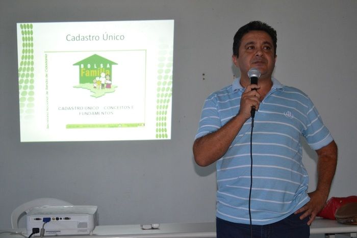 SEMAS realiza reunião para esclarecer beneficiários do Bolsa Família - Imagem 12