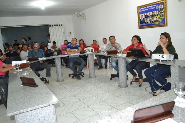 Câmara Municipal realiza mais uma sessão - Imagem 27