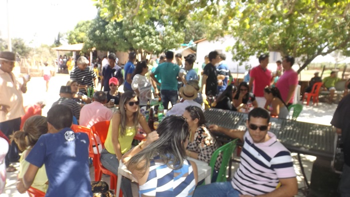 Prefeito Zé Henrique inaugura uma UBS, praça e abastecimento d'água na região do outro lado - Imagem 37