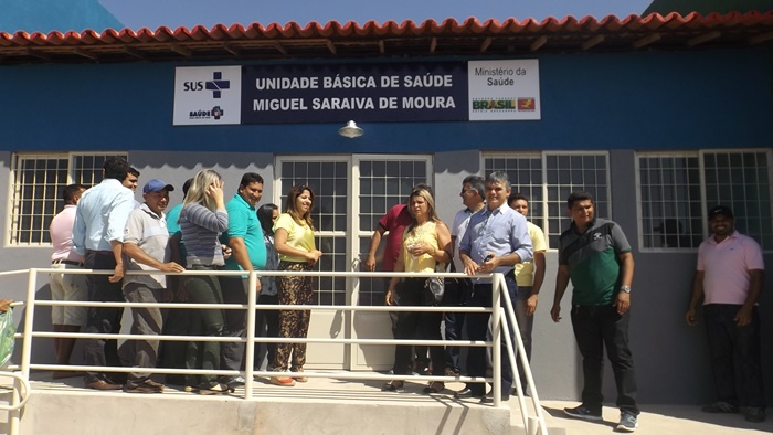 Prefeito Zé Henrique inaugura uma UBS, praça e abastecimento d'água na região do outro lado - Imagem 12