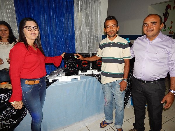 Veja como foi a grande festa em comemoração ao dia dos Pais  - Imagem 47