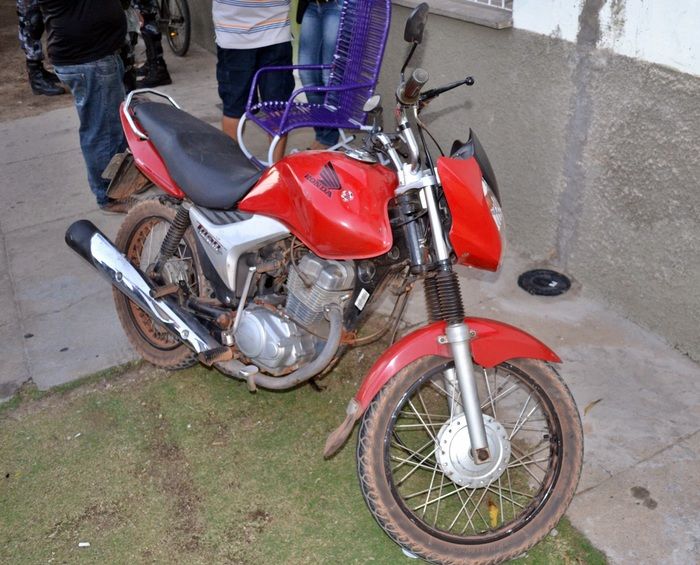 PM recupera moto roubada e prende cinco em Parnaíba com arma e munições - Imagem 5