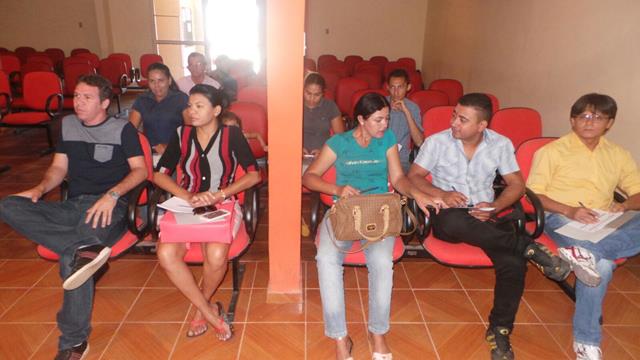 Prefeitura de Pimenteiras e SEBREA/PI discutem sobre pequenas empresas - Imagem 2