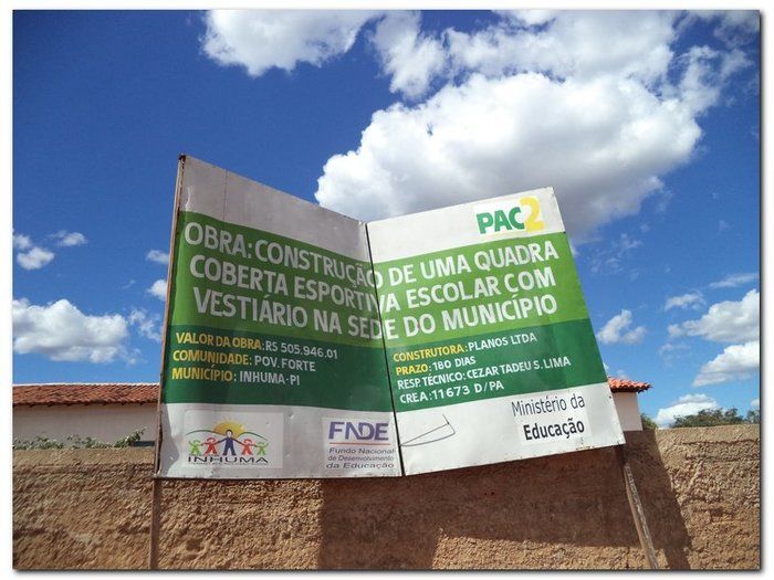 Prefeitura de Inhuma constrói Quadra Esportiva Escolar no Povoado Forte - Imagem 9