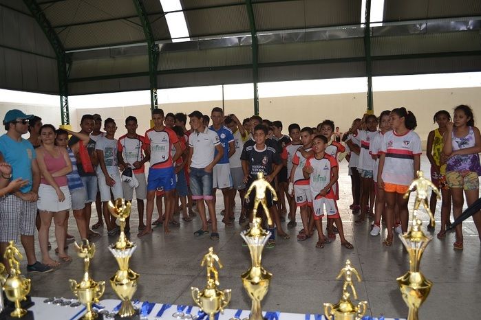 Terceiro dia da Semana Cultural é encerrado com premiações do torneio esportivo - Imagem 35