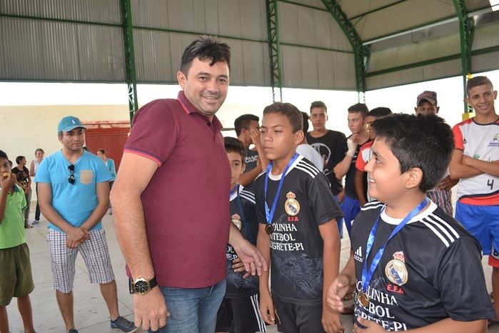 Terceiro dia da Semana Cultural é encerrado com premiações do torneio esportivo - Imagem 65