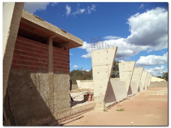 Prefeitura de Inhuma constrói Quadra Esportiva Escolar no Povoado Forte - Imagem 8