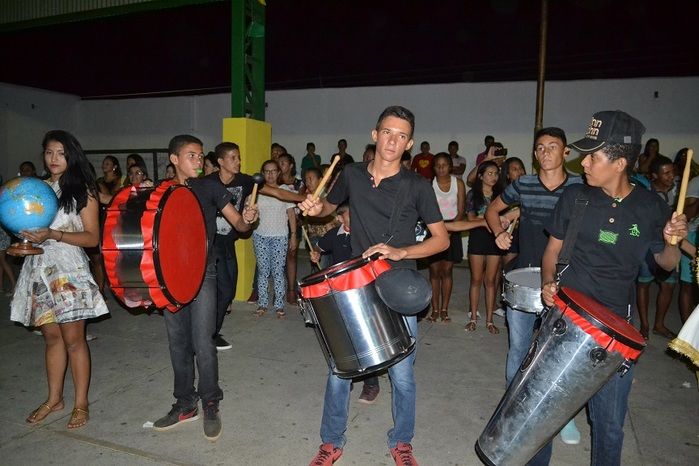 V Semana Cultural é encerrada com gincana, desfile e festa! - Imagem 56