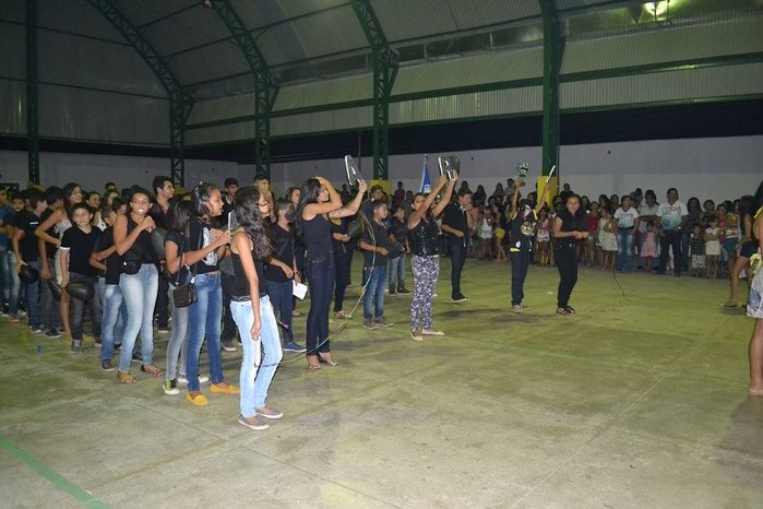 V Semana Cultural é encerrada com gincana, desfile e festa! - Imagem 41