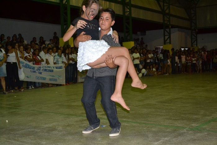 V Semana Cultural é encerrada com gincana, desfile e festa! - Imagem 111