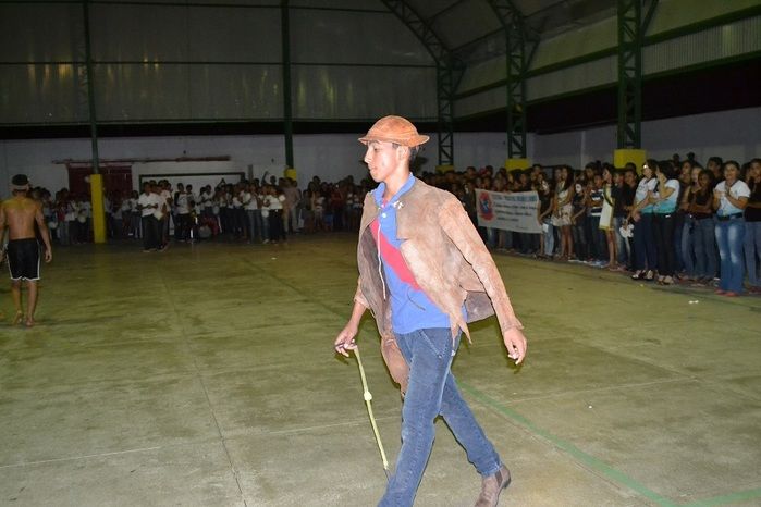 V Semana Cultural é encerrada com gincana, desfile e festa! - Imagem 69