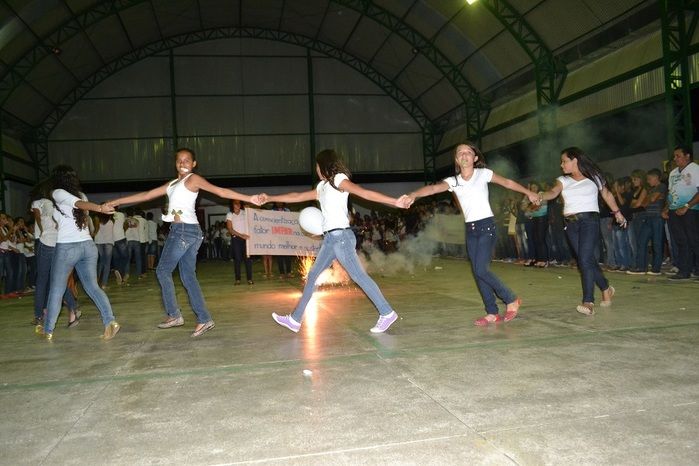 V Semana Cultural é encerrada com gincana, desfile e festa! - Imagem 71