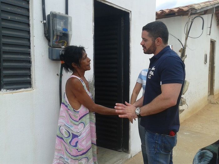 Lukano Sá entrega nova casa à moradora em Oeiras - Imagem 3