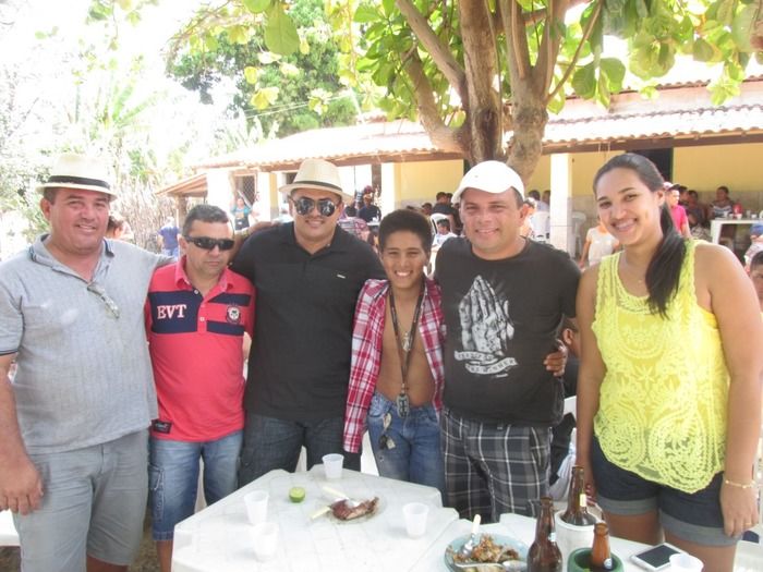 Vereador Luizão recebe amigos em sua residência  - Imagem 10