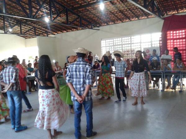 Escolas do município de Santo Inácio comemoram dia do folclore - Imagem 4