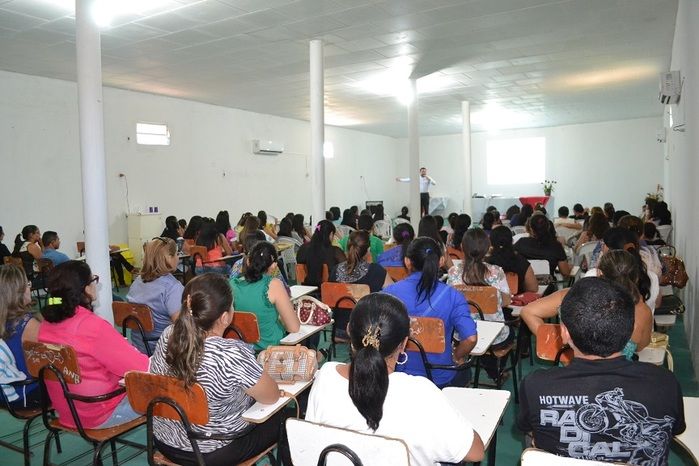 Secretaria Municipal de Educação promove evento pedagógico junto aos professores - Imagem 10
