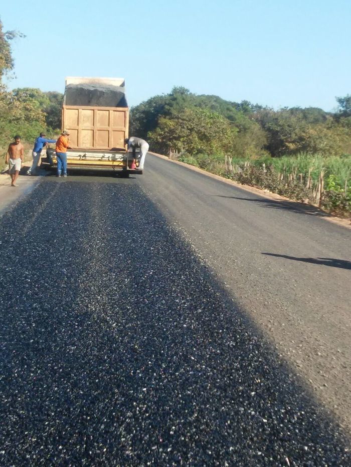 Prefeito Zé Resende visita obras de asfaltamento da PI-331 - Imagem 12