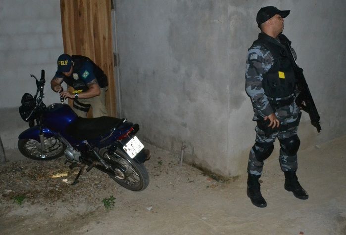 Operação é deflagrada no litoral do PI visando recuperar veículos roubados - Imagem 6