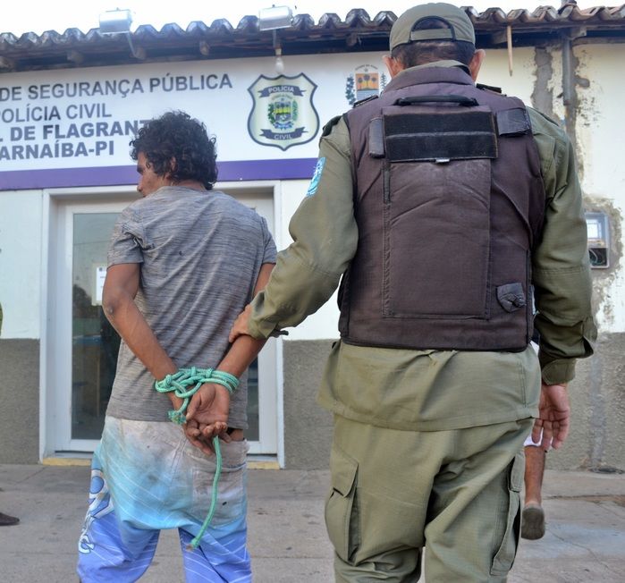 Suspeito de furto é amarrado pela população no litoral do Piauí - Imagem 2