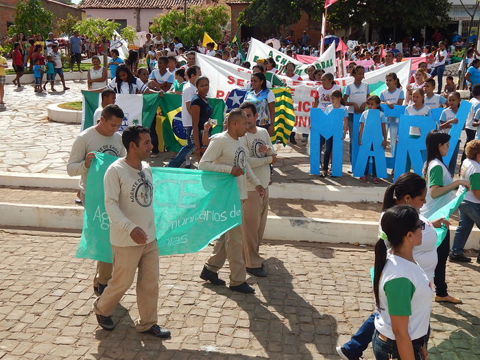 Veja mais fotos do Desfile de 7 de Setembro em Francinópolis - Imagem 178