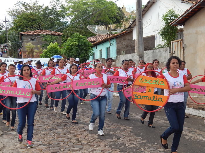 Veja mais fotos do Desfile de 7 de Setembro em Francinópolis - Imagem 53