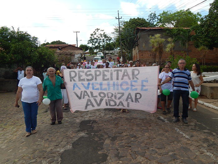 Veja mais fotos do Desfile de 7 de Setembro em Francinópolis - Imagem 99