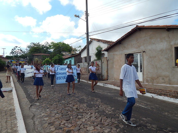 Veja mais fotos do Desfile de 7 de Setembro em Francinópolis - Imagem 71